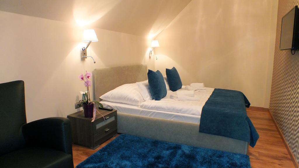 שיופוק Thanhoffer Villa מראה חיצוני תמונה