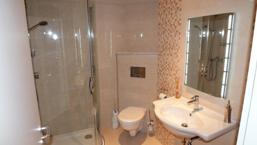 שיופוק Thanhoffer Villa מראה חיצוני תמונה
